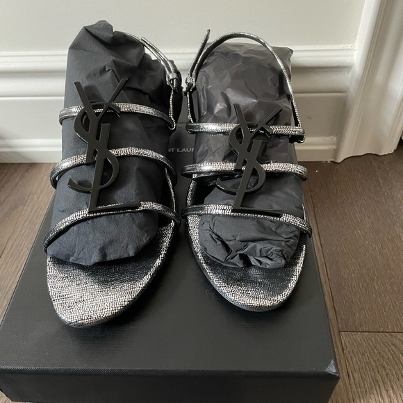❌SOLD❌—YSL Cassandra open Sandals/Flats - size 41 Brand New - Picture 4 of 4